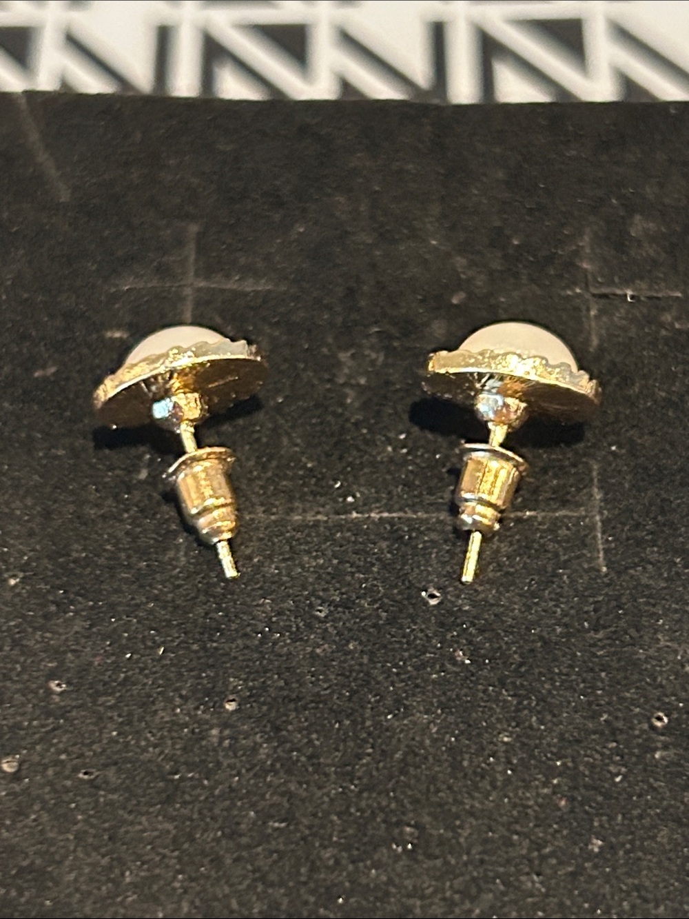 Pearl and Gold Halo Stud Earrings - Women Jewelry - Picture 2 of 3